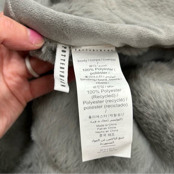 Pottery Barn Double Faced Rabbit Faux Fur Throw Platinum Gray SOFT 50 x 60 NWT - Picture 5 of 7